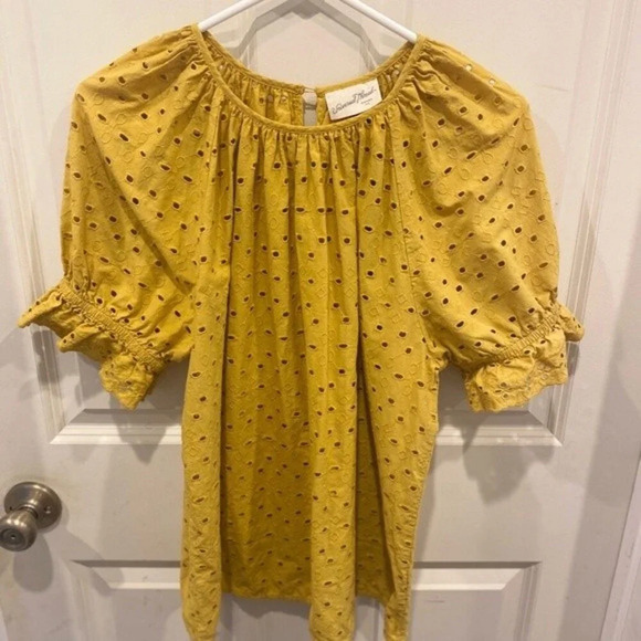 Universal thread eyelet short sleeve blouse sz Large - Picture 3 of 10